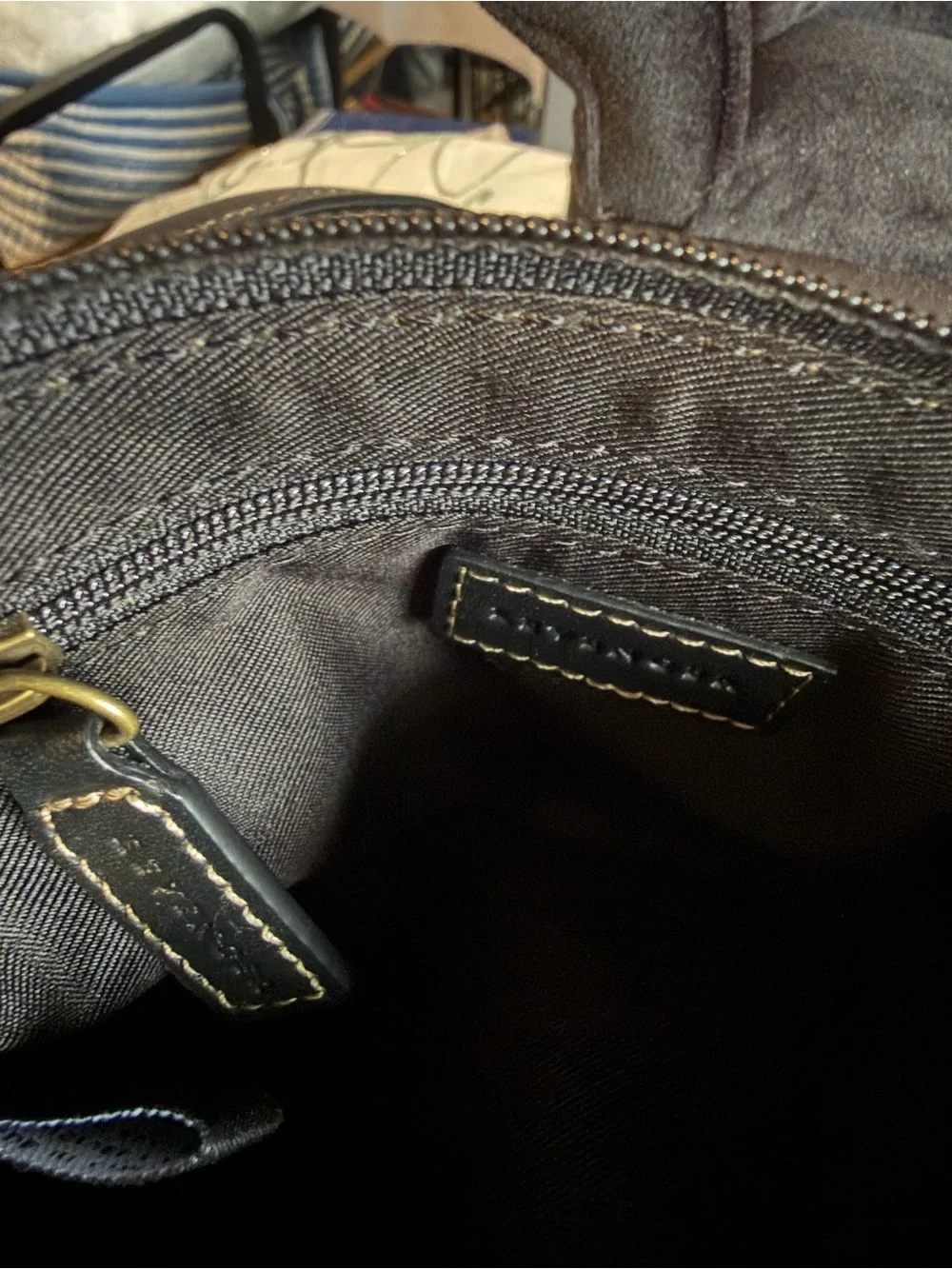 Levenger Black Pebbled Genuine Leather St. Tropez Wristlet Pouch Bag